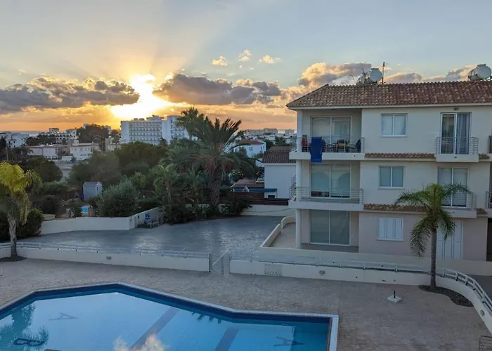 Luxury 2-bedroom Apt. With Seaview * Protarász