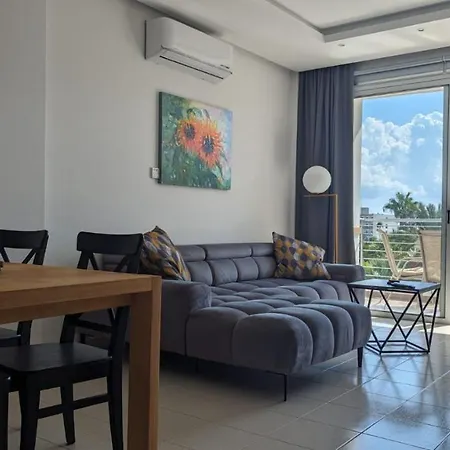 Apartment Luxury 2-bedroom Apt. With Seaview Protaras